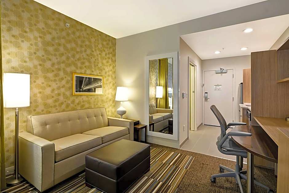 Home2 Suites by Hilton Dallas Downtown at Baylor Scott & White