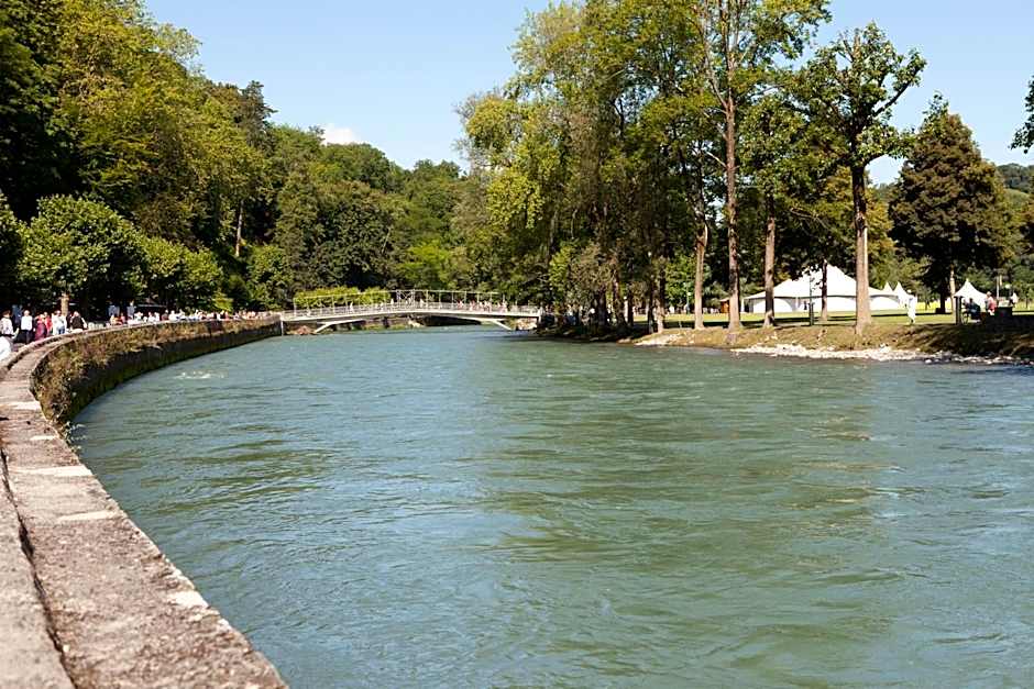 Villa Mariale by Popinns