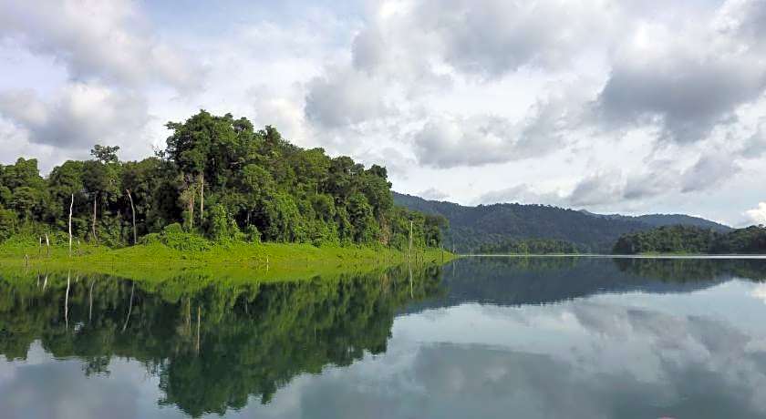 Baandin Chiewlarn Resort