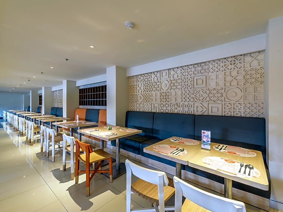 Harris Hotel Seminyak