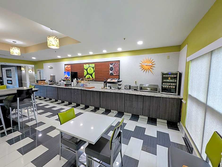 La Quinta Inn & Suites by Wyndham Prattville