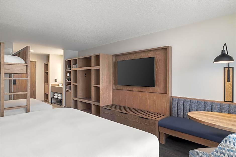 Starlite Yellowstone, Tapestry Collection by Hilton