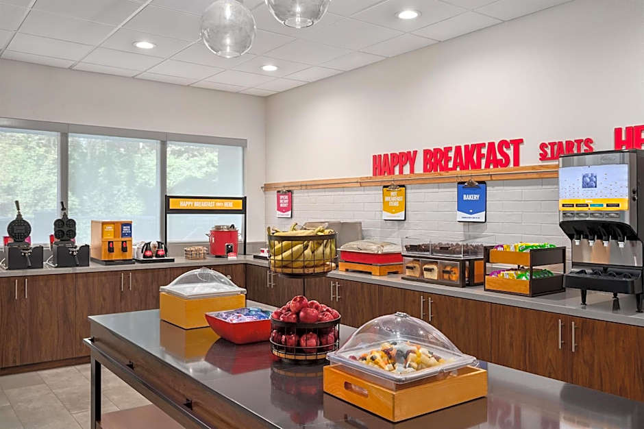 Hampton Inn & Suites Charlotte-Arrowood Rd.