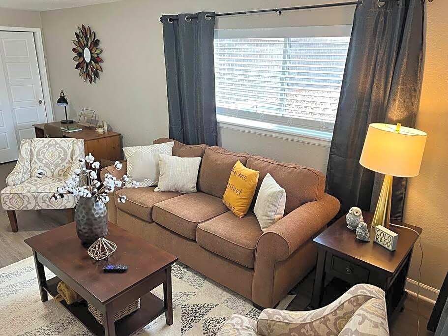 Spacious Westminster 2bd/1ba