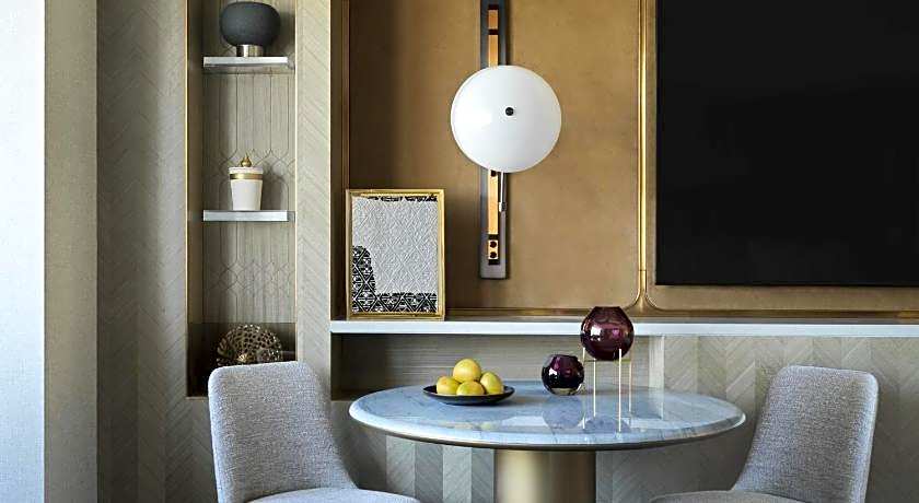 Four Seasons Hotel Riyadh at Kingdom Centre