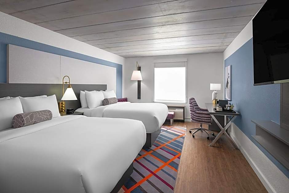 voco College Station Aggieland by IHG