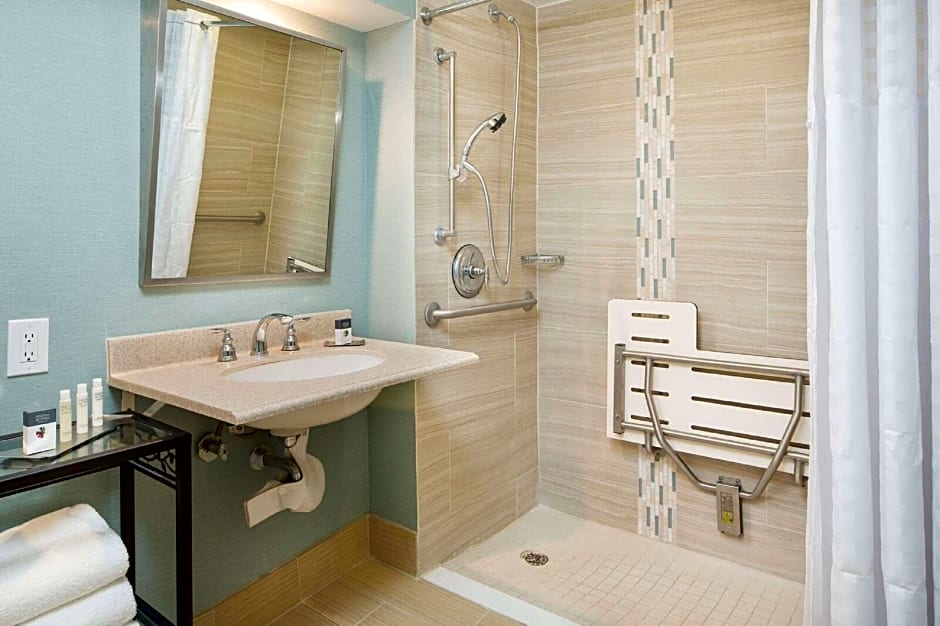 Photo 1 of 7 of 1 Queen Bed, Hearing/Mobility Accessible, Roll in Shower, Riverfront
