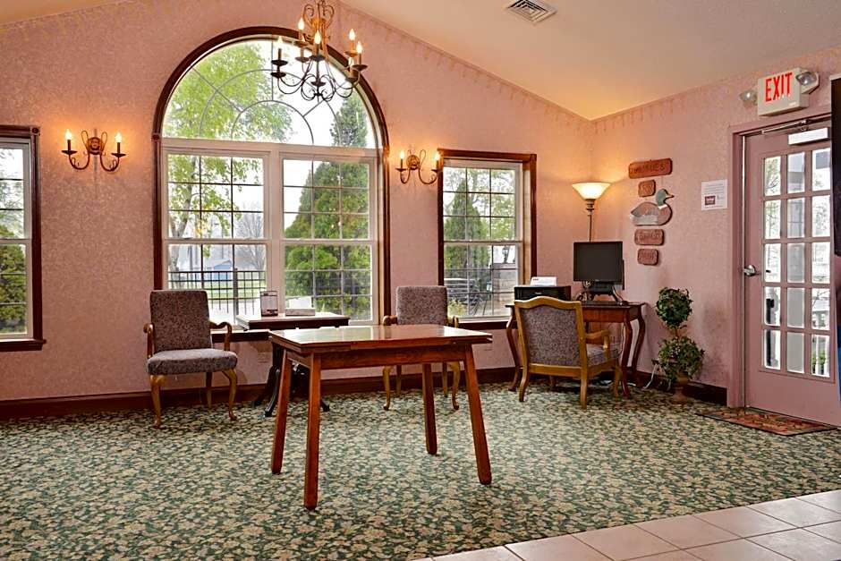 OurGuest Inn & Suites Downtown Port Clinton