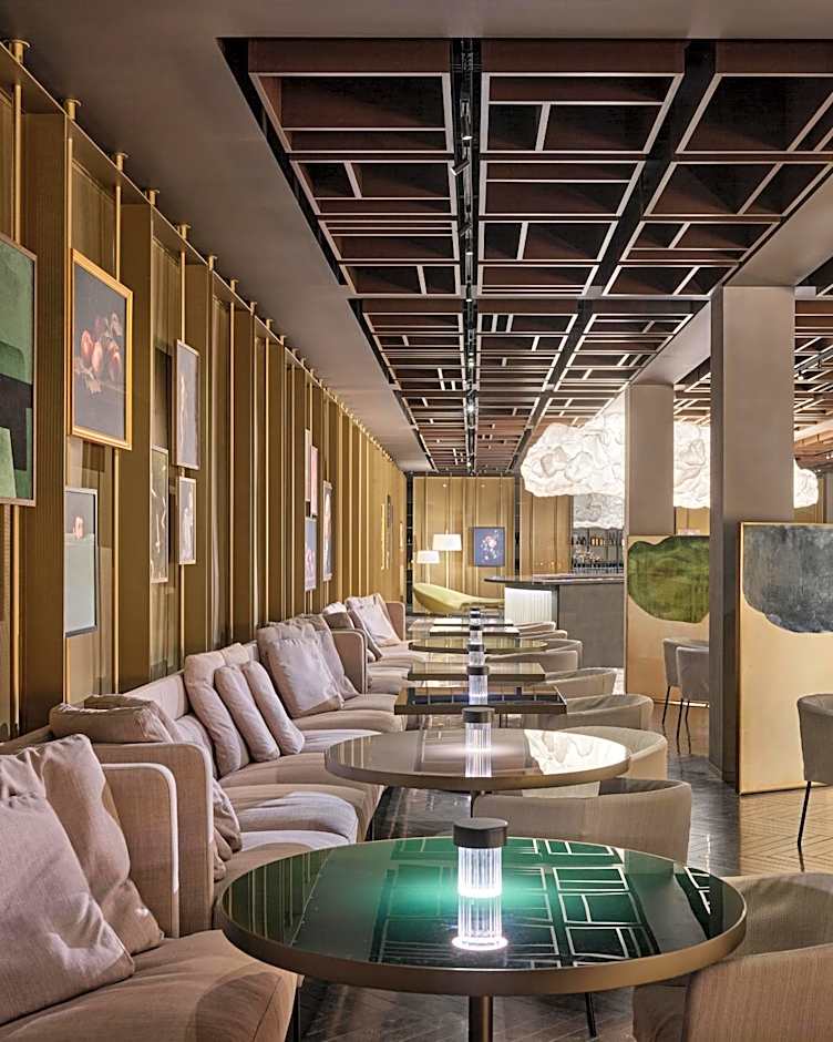 Hotel AKA Alexandria