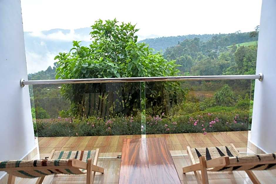Chimpanzee Lodge