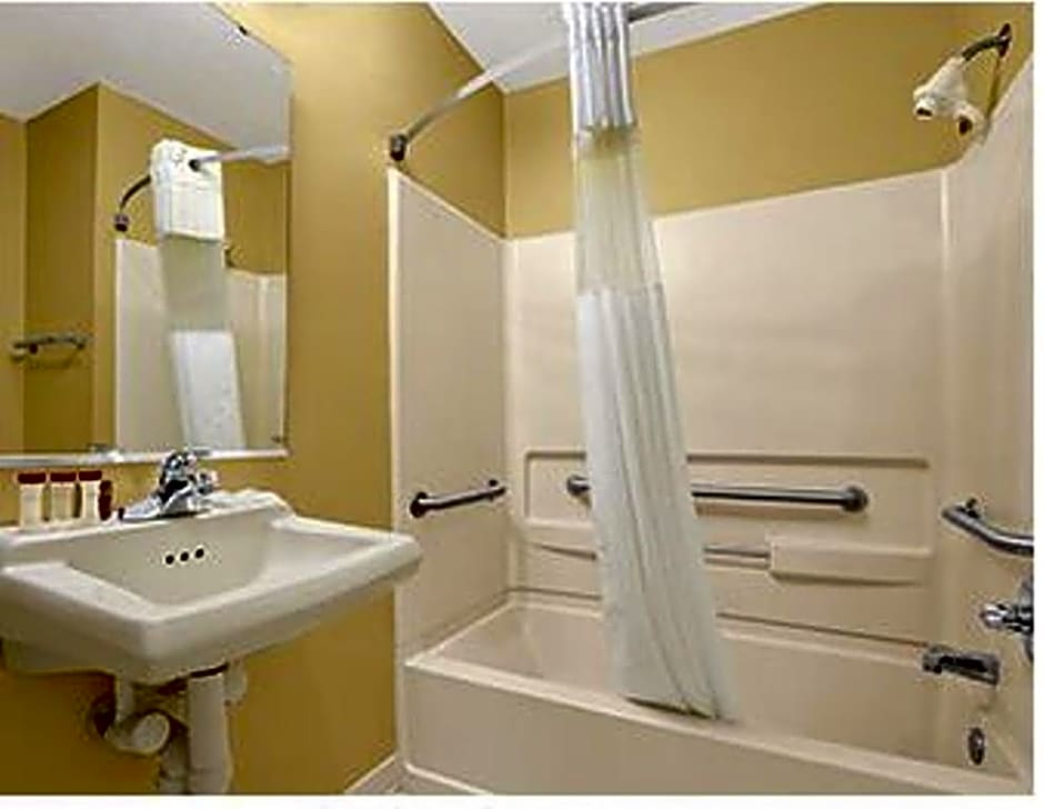 Ramada Limited - Columbia