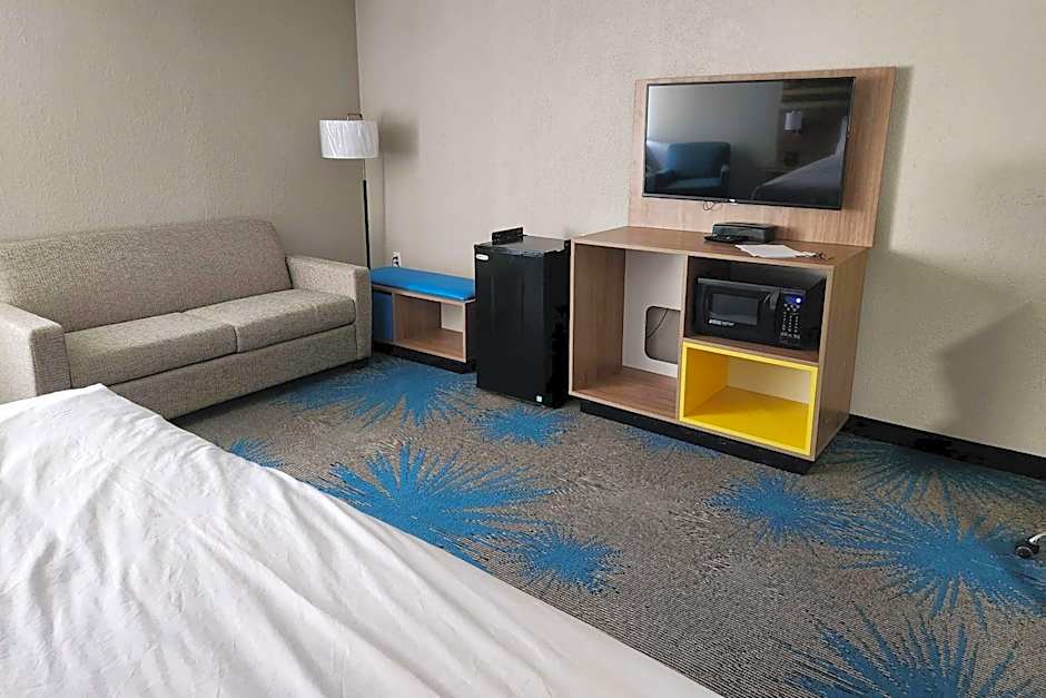 Days Inn by Wyndham Davenport