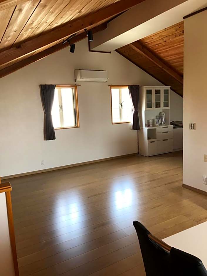 F.stic¿house