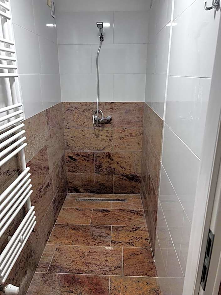 Hostel 24 Miejsca Parkingowe Noclegi Pracownicze.