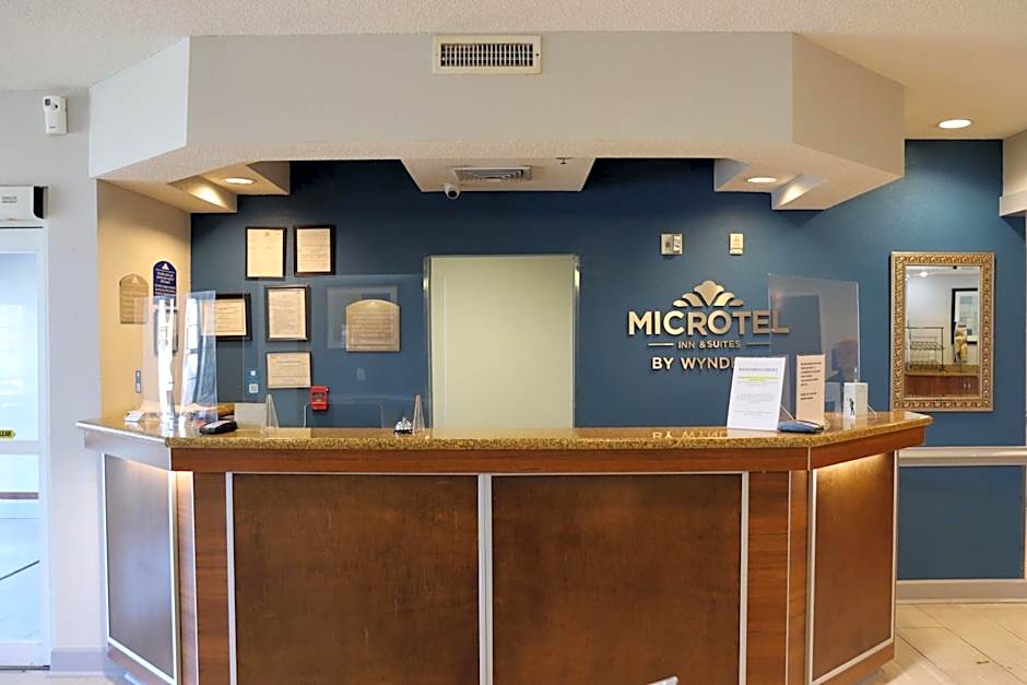 Microtel Inn & Suites by Wyndham Columbus/Near Fort Moore