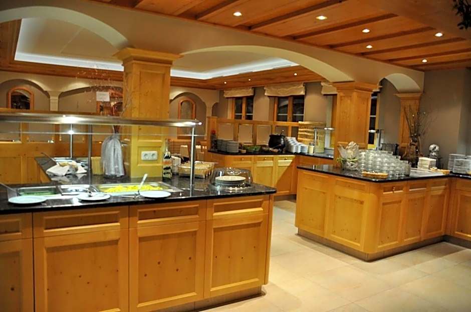 ARBOR Hotel & Apartments