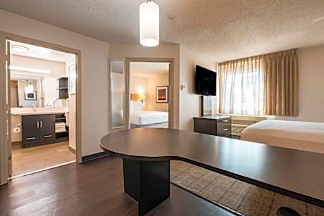 One Bedroom Suite - Two Doubles