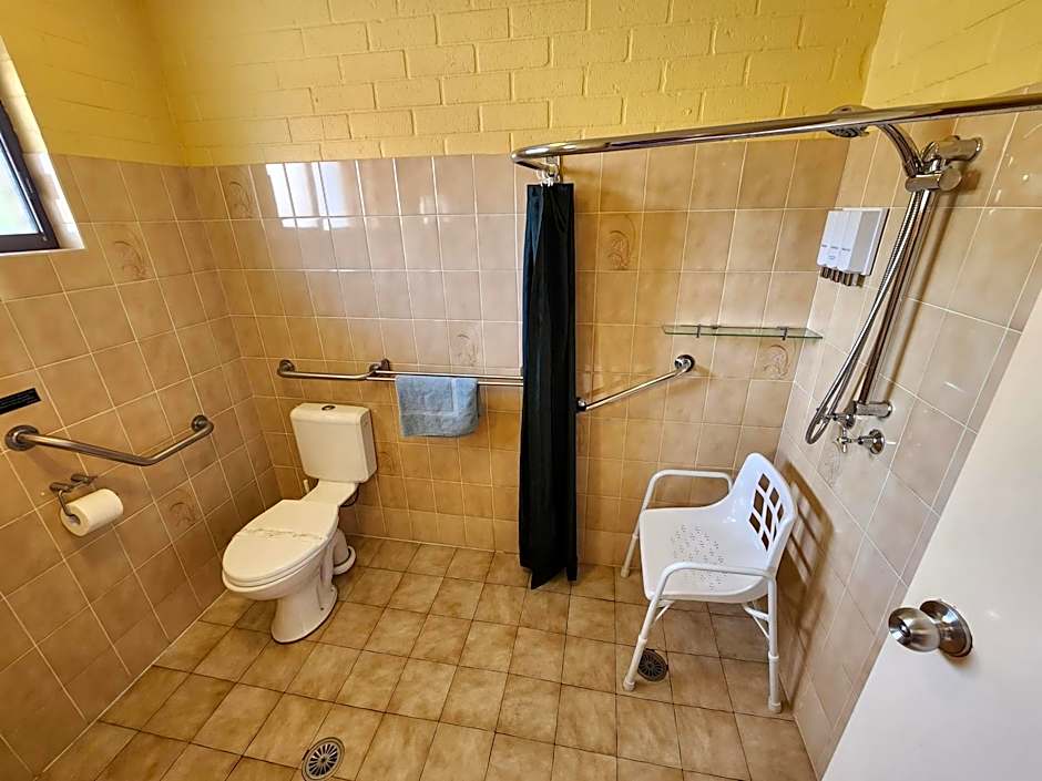 Idlewilde Town & Country Motor Inn