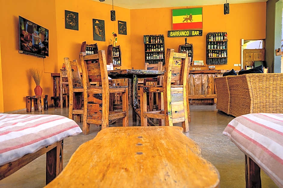 Weru Weru River Lodge