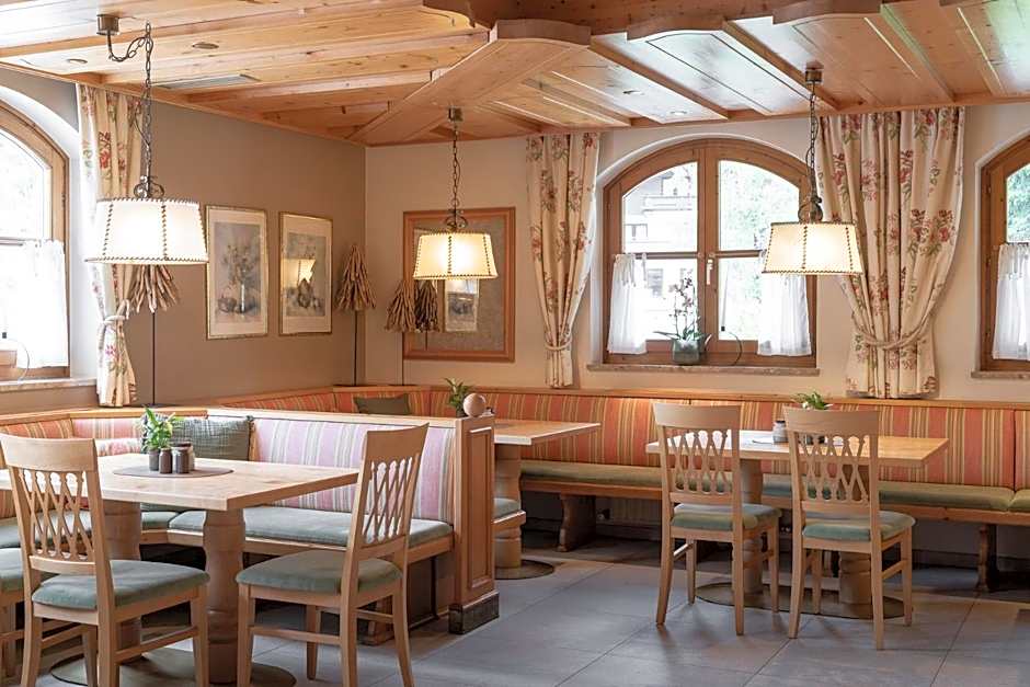 ARBOR Hotel & Apartments