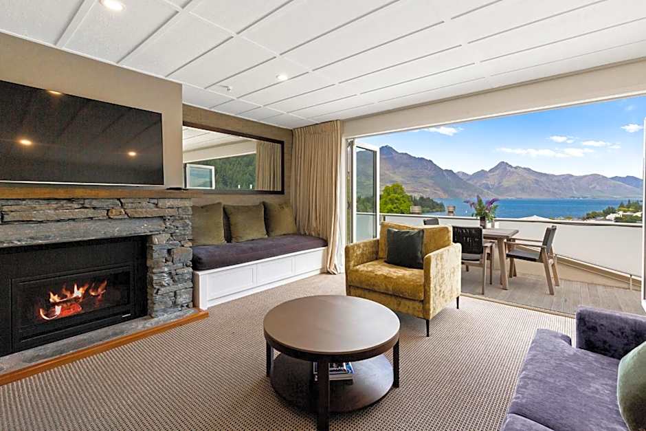 Queenstown House Bed & Breakfast and Apartments