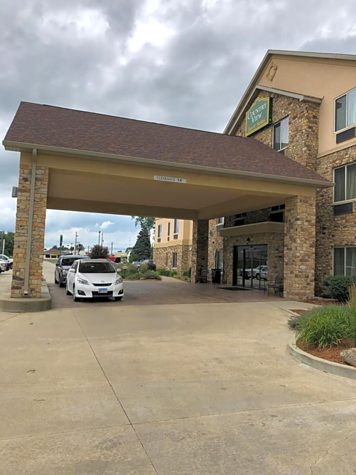 Countryview Inn & Suites