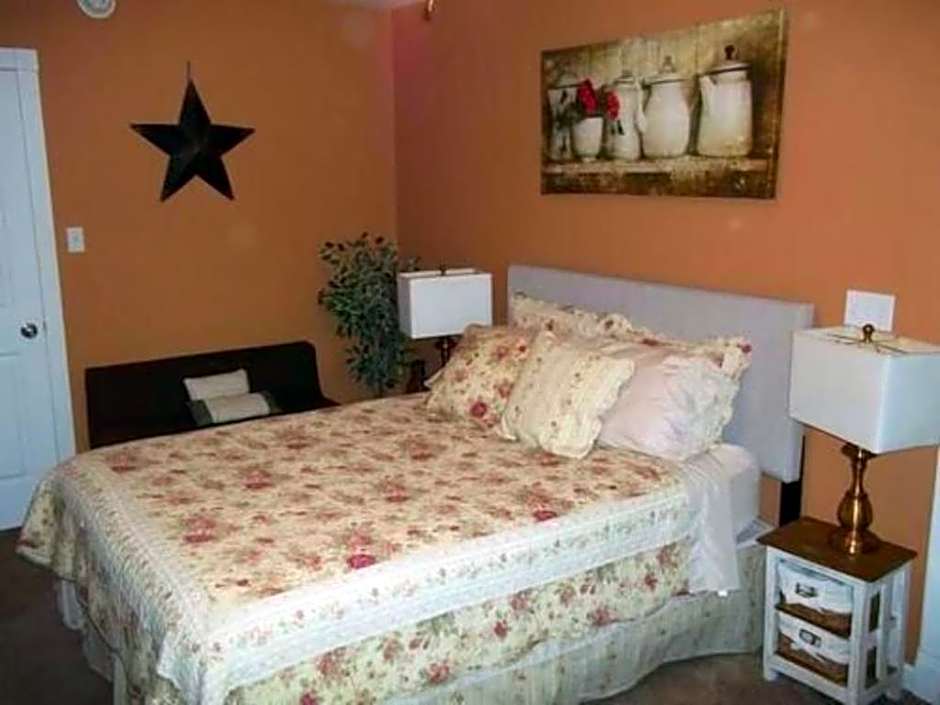 Tin Brook Bed & Breakfast
