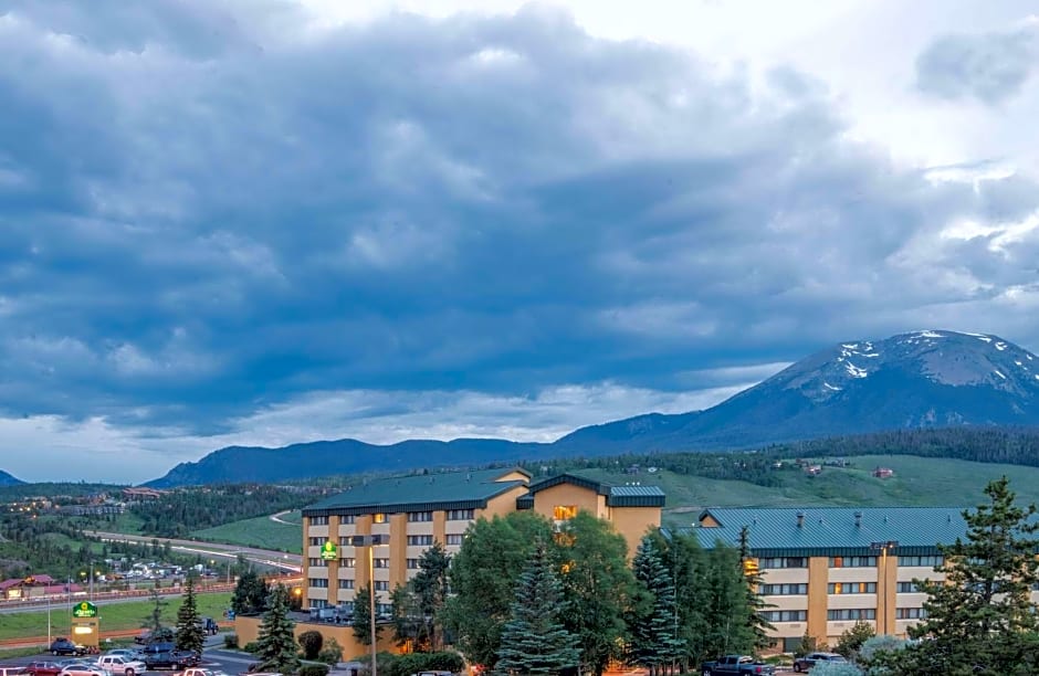 La Quinta Inn & Suites by Wyndham Silverthorne - Summit Co