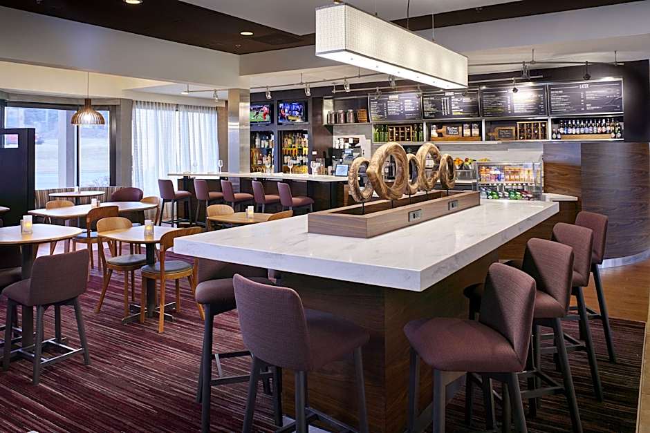 Sonesta Select Kansas City Airport Tiffany Springs