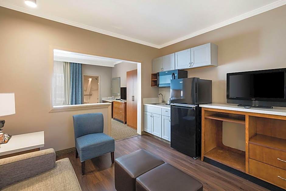 MainStay Suites Orange County John Wayne Airport