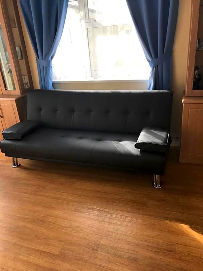 Violet 28 Oakdene Forest Park