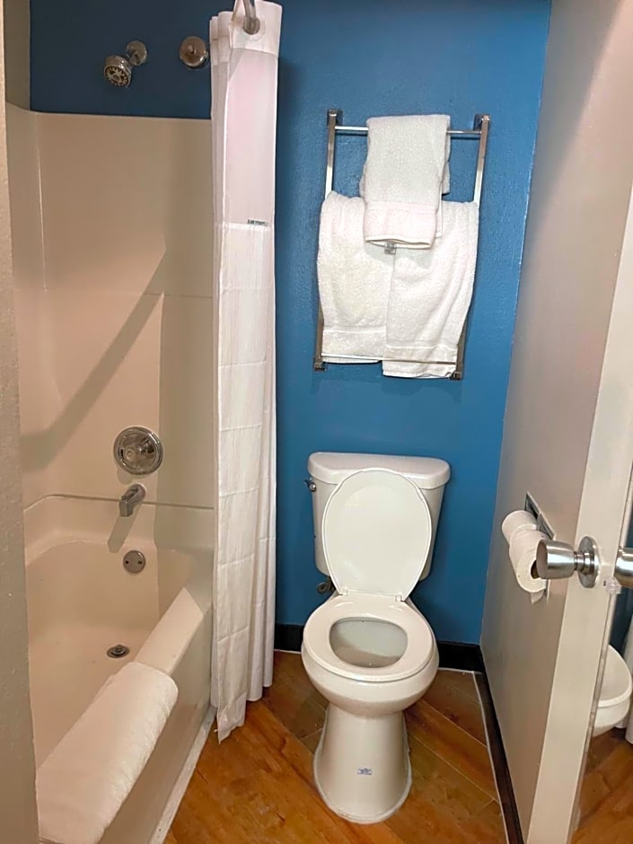 La Quinta Inn & Suites by Wyndham Baton Rouge Siegen Lane