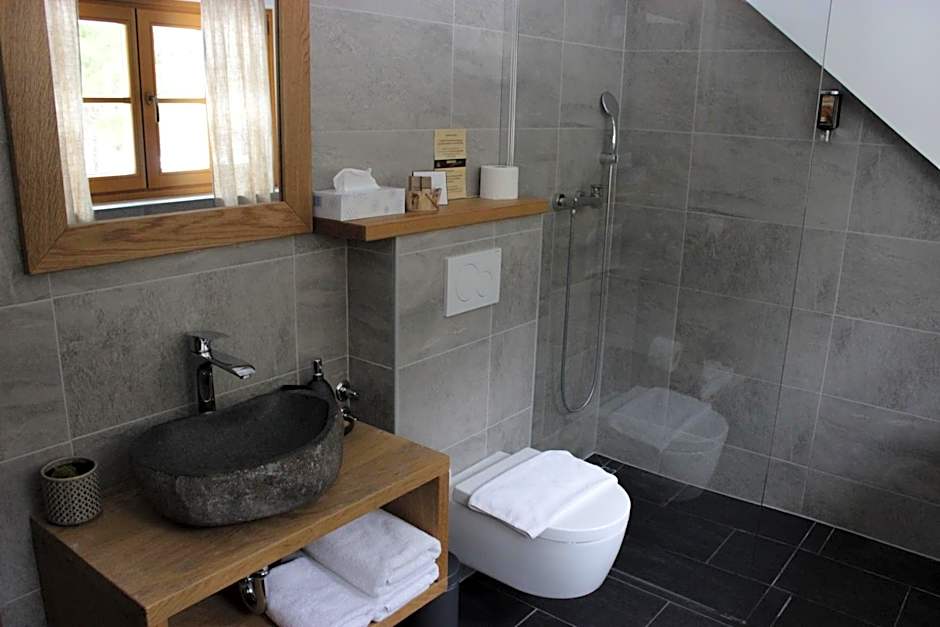 Eko hiša-Eco House Na razpotju