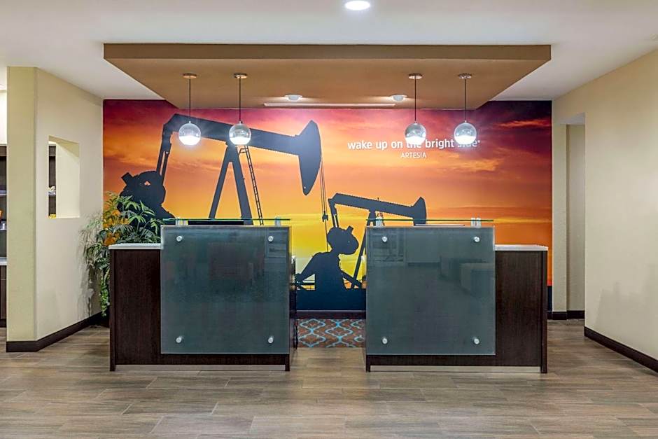 La Quinta Inn & Suites by Wyndham Artesia