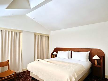 One-Bedroom Apartment with Terrace