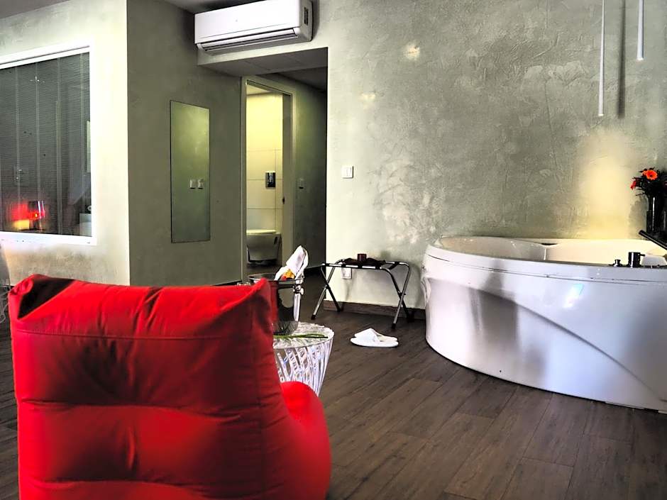 Adelphi Boutique Hotel