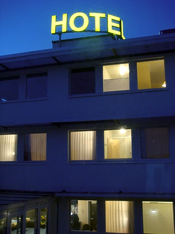 Lindemann Hotel