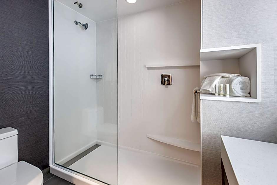 Courtyard by Marriott Pensacola I-10 West