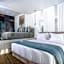 Petit Palace Suites Hotel