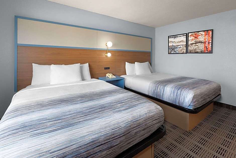AmericInn by Wyndham Oscoda Near AuSable River