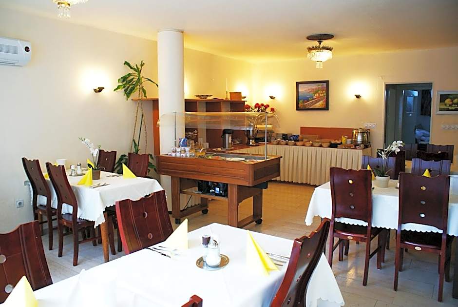 Bahn-Hotel