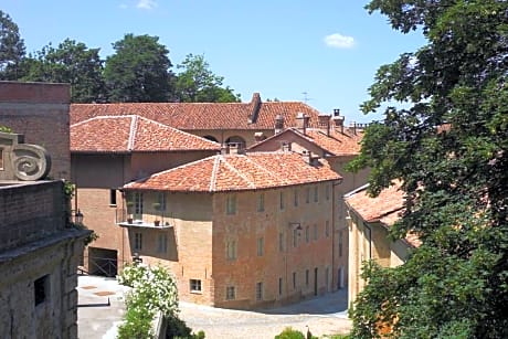 Marchesi Alfieri - Cantine e Ospitalità