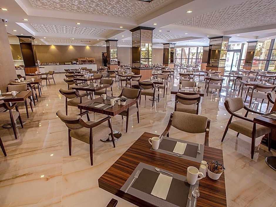 Shimall Hotel