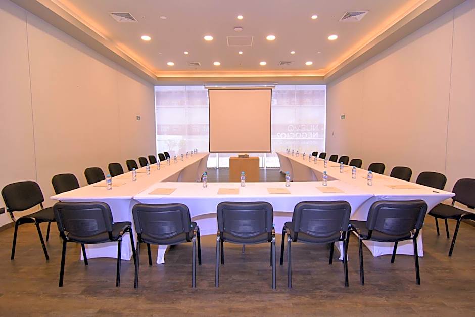 City Express Plus by Marriott Medellín Colombia