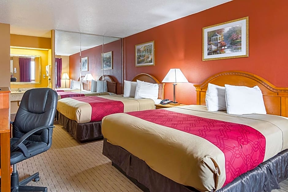 Econo Lodge Jacksonville near Little Rock Air Force Base