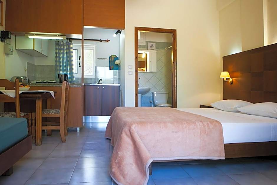 Summer Garden Αpartments & Studios