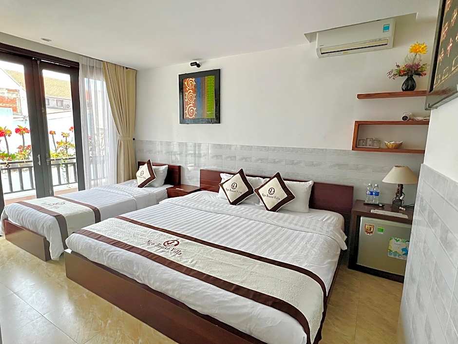 Photo 1 of 10 of 1 Double Bed and 1 Twin Bed