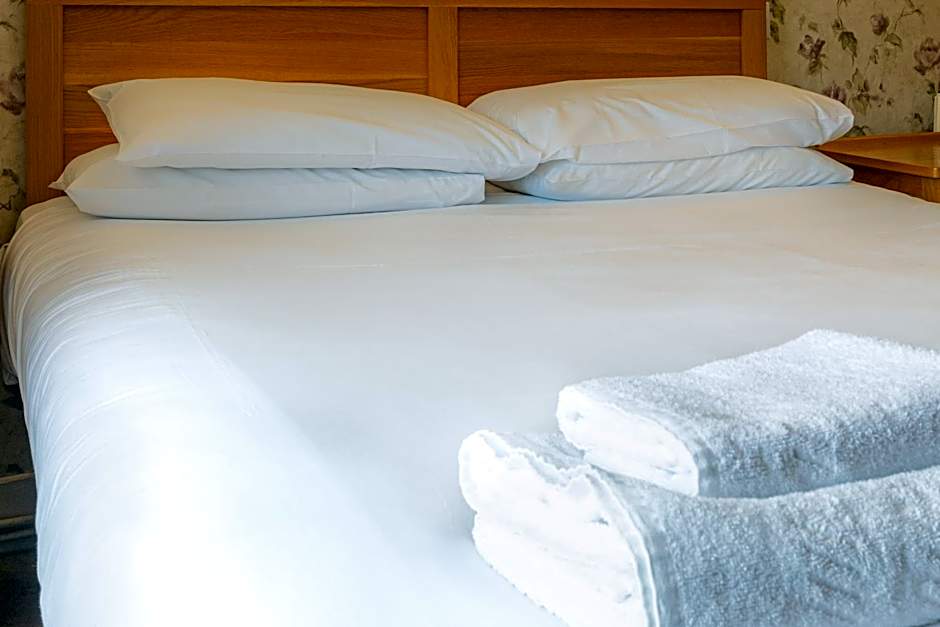 The Kings Arms and Royal Hotel, Godalming, Surrey