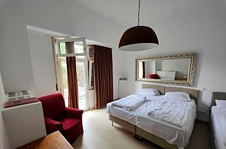 Deluxe Double Room with Bath