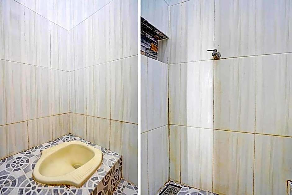 OYO 1784 Hj. Aniek Residence